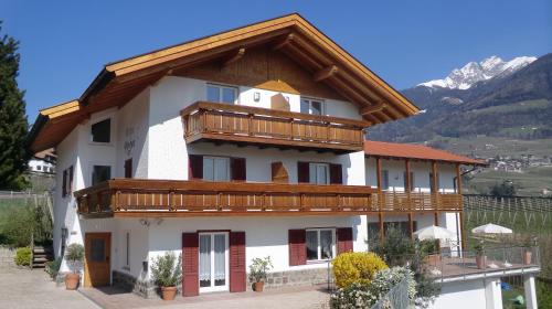   Pircher, Pension in Dorf Tirol