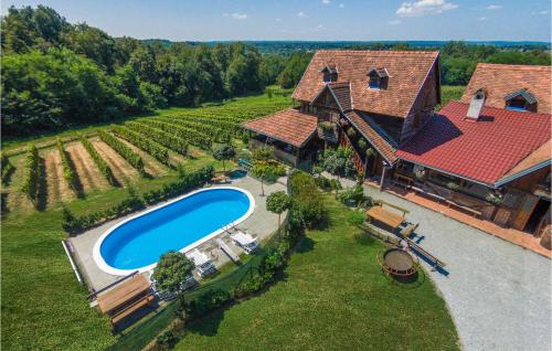  Awesome home in Grabovnica with WiFi and 2 Bedrooms in Grabovnica