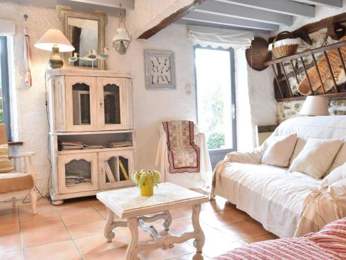 Maisons de vacances Charming Holiday Home in M zy Moulins at Champagne Gates