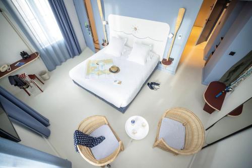 1 queen bed