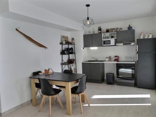 Appartement climatisé, moderne avec terrasses à 500m de la mer - Location saisonnière - Sérignan