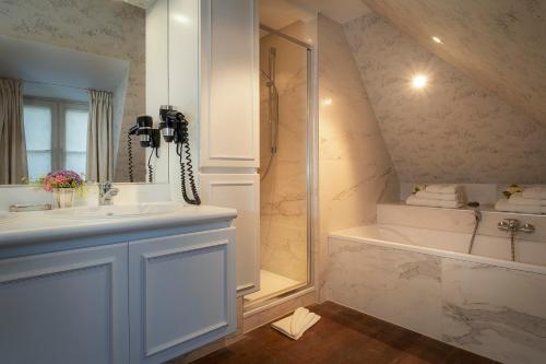Canalside House - Luxury Guesthouse - image 8