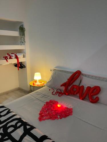 Photo 40 Costantino Home