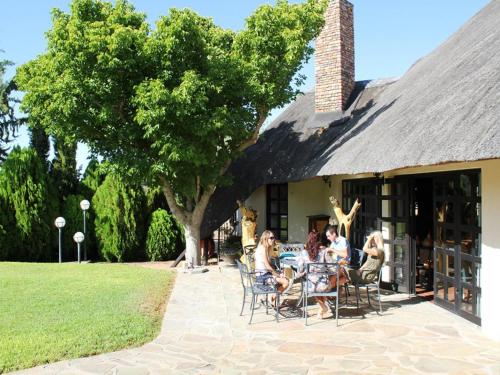 外部景觀, Okajo Safari Lodge in 卡里比布