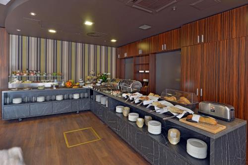 Hotel City Inn - image 6