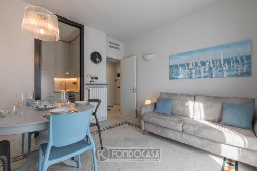  Appartamento nuovo con posto auto a 50 mt dal mare, Pension in Alassio