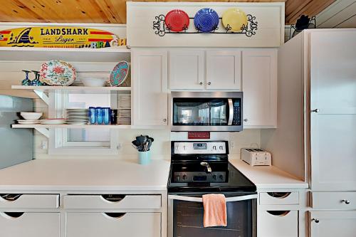 Luxury All-Suite Village Walk Home - 2 Pools home - image 6