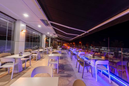 Restaurant, Hotel Omeya in Martil