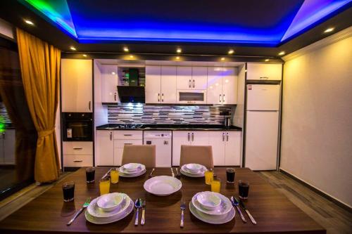 Deveci 1-2 - 2 Bedroom Holiday Villa in Kalkan