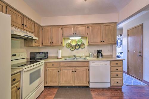 Cozy Angel Fire Townhome Less Than half Mi to Mountain! - image 4
