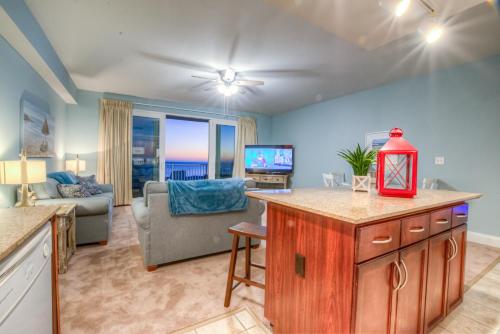 Laketown Wharf 1514! 1 BD 2 Bathroom with Amazing Amenities - image 7