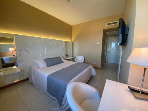 2 twin beds