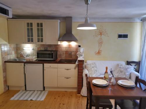 廚房, 皮蘭佩福克公寓 (Apartments Bevk Piran) in 皮蘭