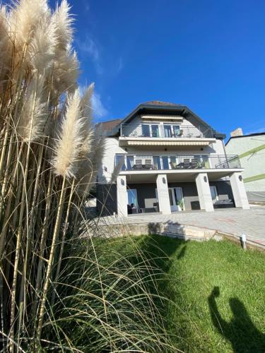 Balkon Apartmanhaz Panzio - Szantod
