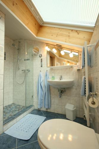 Quadruple Room with Private Bathroom