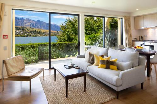 Villa Del Lago - Accommodation - Queenstown