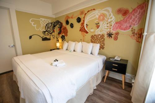 Hotel des Arts Room Type - Triple Room