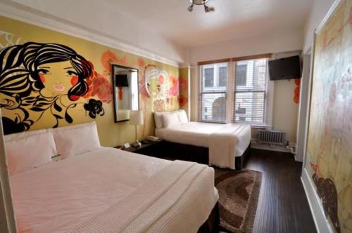 Hotel des Arts Room Type - Quadruple Room