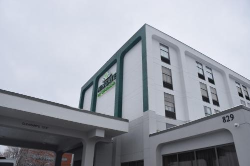 Wingate by Wyndham Baltimore BWI Airport