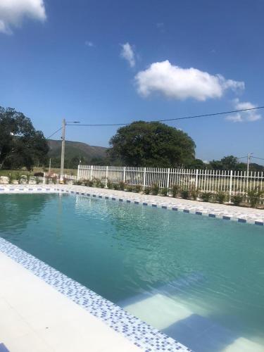 Casa campestre en valle del Carmen piscina compartida