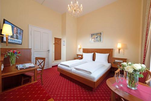 Hotel Schweizer Hof - Superior - image 12