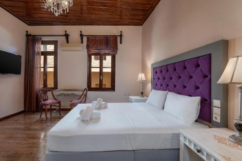 Old Town Suites - image 6