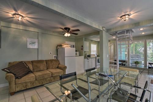 Apartment about 1 Mile to Historic Pleasure Pier! - image 4