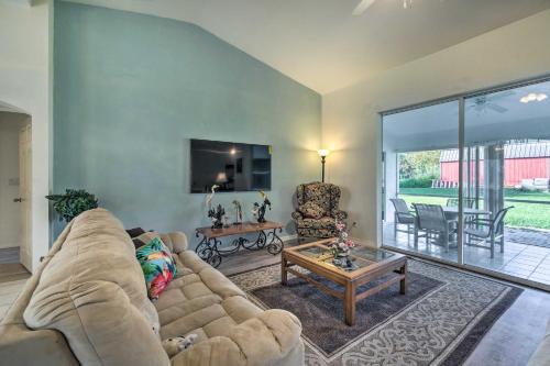Punta Gorda Home with Lanai Less Than half Mi to Boat Ramp - image 3
