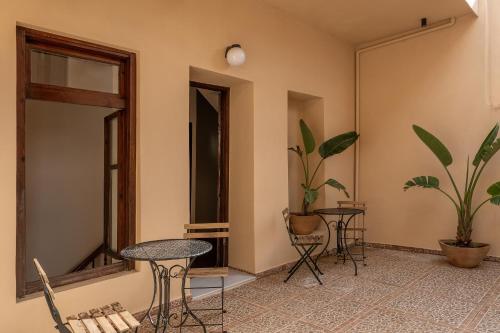 Old Town Suites - image 7