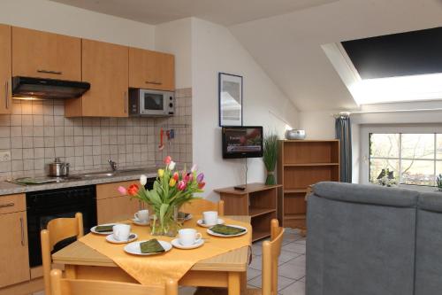 Traberhof - Landurlaub in seiner schönsten Form - freies Reiten inbegriffen - Hunde willkommen - Sauna im Haus - Kanuverleih - tolle Radwege - Deich in Sichtweite, Wangerland (foto 3)