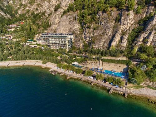 HOTEL ASTOR Limone sul Garda