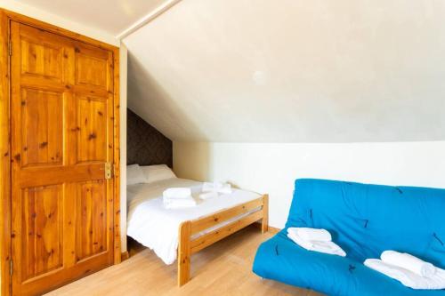 Superb 2 Bed Studio - 4mins To Tube Station, Acton, London