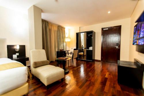room detail thumbnail 0