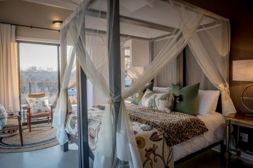 Safari Moon Luxury Bush Lodge Room Type - Standard Suite