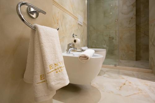 Envy Hotel - image 4