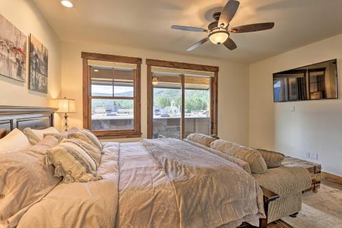 Upscale Getaway with Hot Tub Walk to Main St - image 8