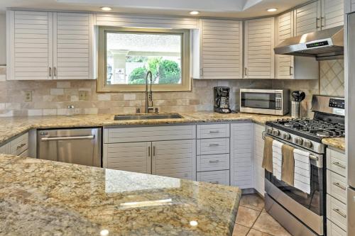 Stunning Home with Private Oasis - 1 half Mile to Strip, Las Vegas (foto 6)
