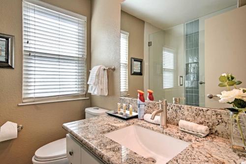 Stunning Home with Private Oasis - 1 half Mile to Strip, Las Vegas (foto 10)