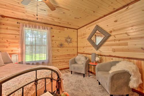 Lavish Broken Bow Home on 6 Acres with Hot Tub!