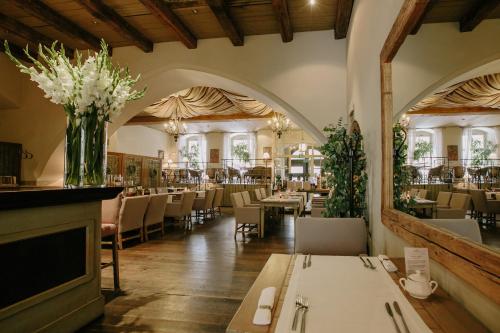 Art Hotel - image 12