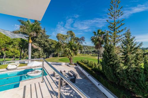 Unique *HIDDEN GEM* Villa - GOLFERS PARADISE ALOHA