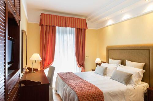 Hotel Lungomare Hotel Lungomare is conveniently located in the popular Riccione Waterfront area. The hotel has everything you need for a comfortable stay. All the necessary facilities, including 24-hour front desk, l