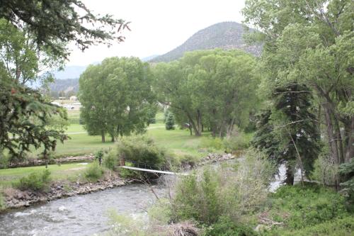 Otters Place in South Fork, USA