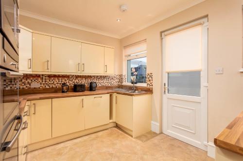 Sunset View - Donnini Apartments - image 11