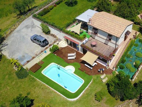  2 bedrooms villa with city view private pool and jacuzzi at Castelplanio in Castelplanio