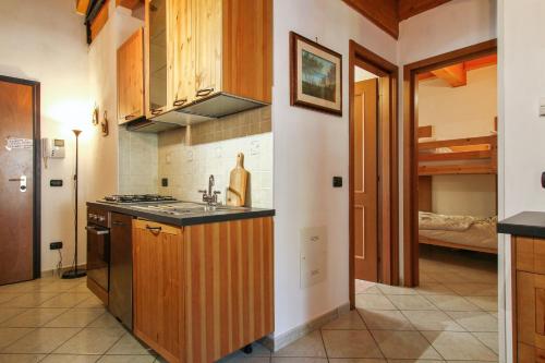 2 bedrooms appartement with furnished balcony at Riolunato 4 km away from the slopes