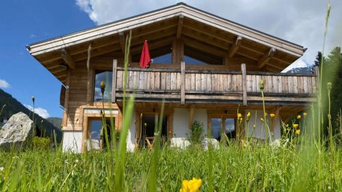 Chalet Beurre Noisette & SPA face aux aiguilles de Chamonix gîte à louer Les Chosalets