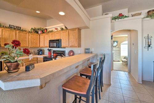 Home with Fire Pit and Grill 4 Mi to Lake Havasu - image 2