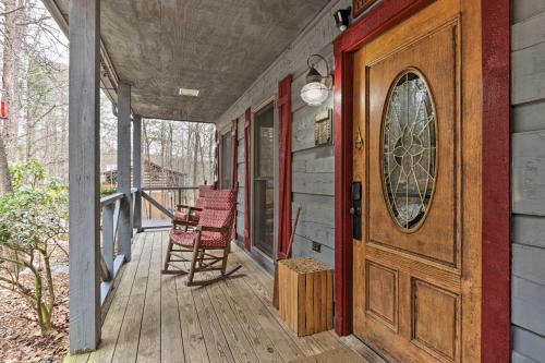 Pigeon Forge Cabin with Hot Tub, 12 Mi to Dollywood! in Pigeon Forge, USA