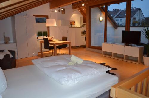 Prinz City Apartments - image 4